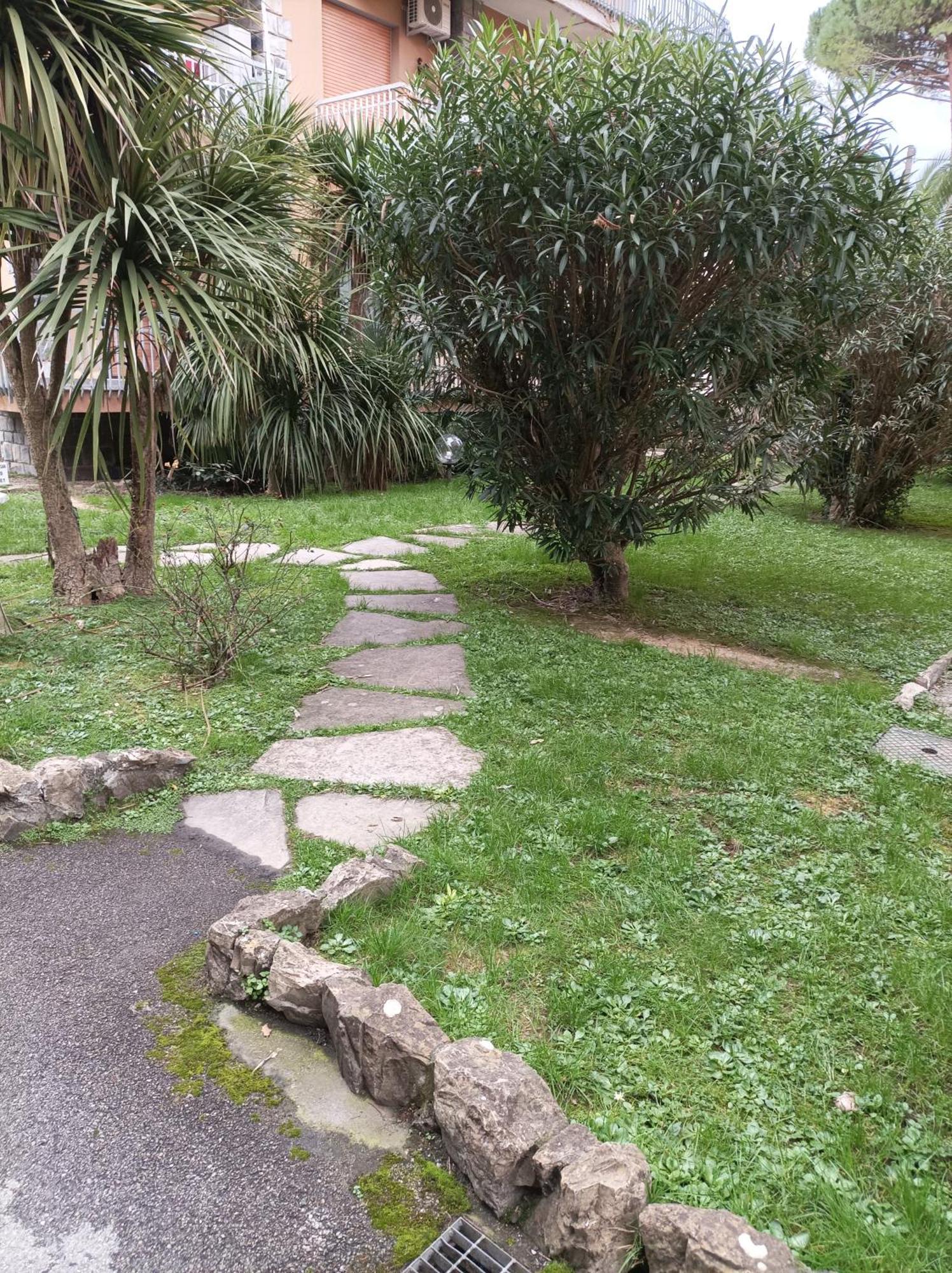 Casa Melly Apartment Rapallo Bagian luar foto